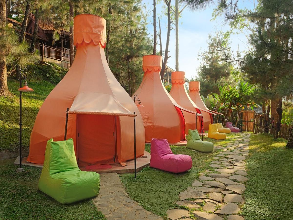The Lodge Maribaya Cikareumbi Extérieur photo