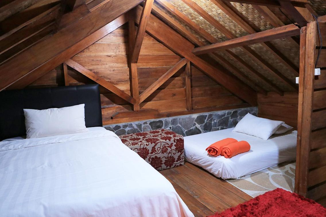 The Lodge Maribaya Cikareumbi Extérieur photo