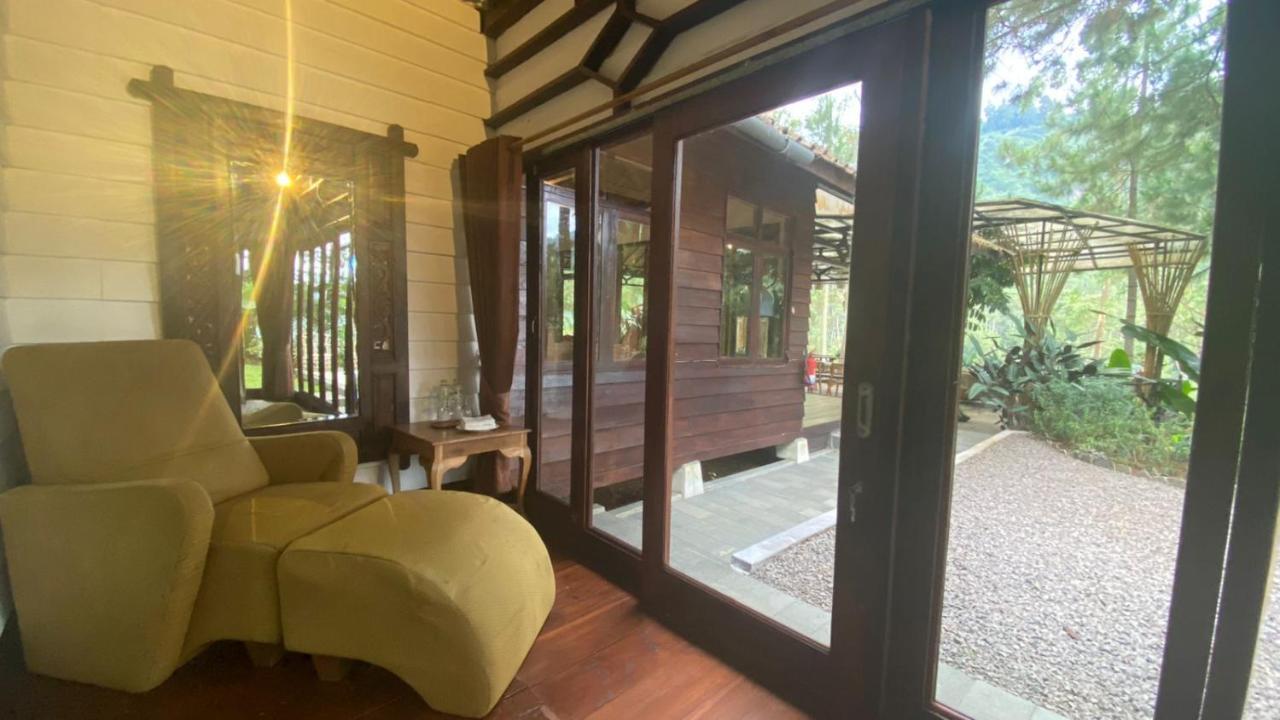 The Lodge Maribaya Cikareumbi Extérieur photo
