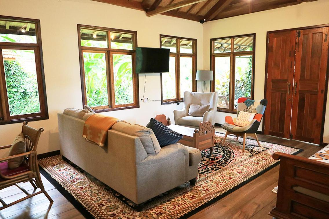 The Lodge Maribaya Cikareumbi Extérieur photo