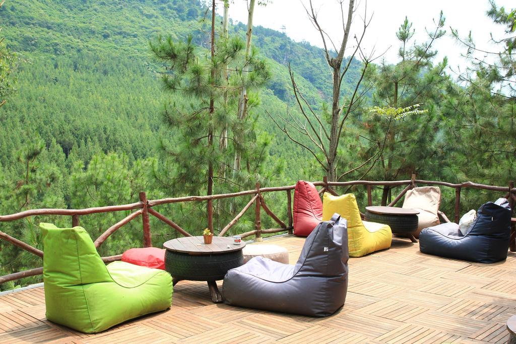 The Lodge Maribaya Cikareumbi Extérieur photo